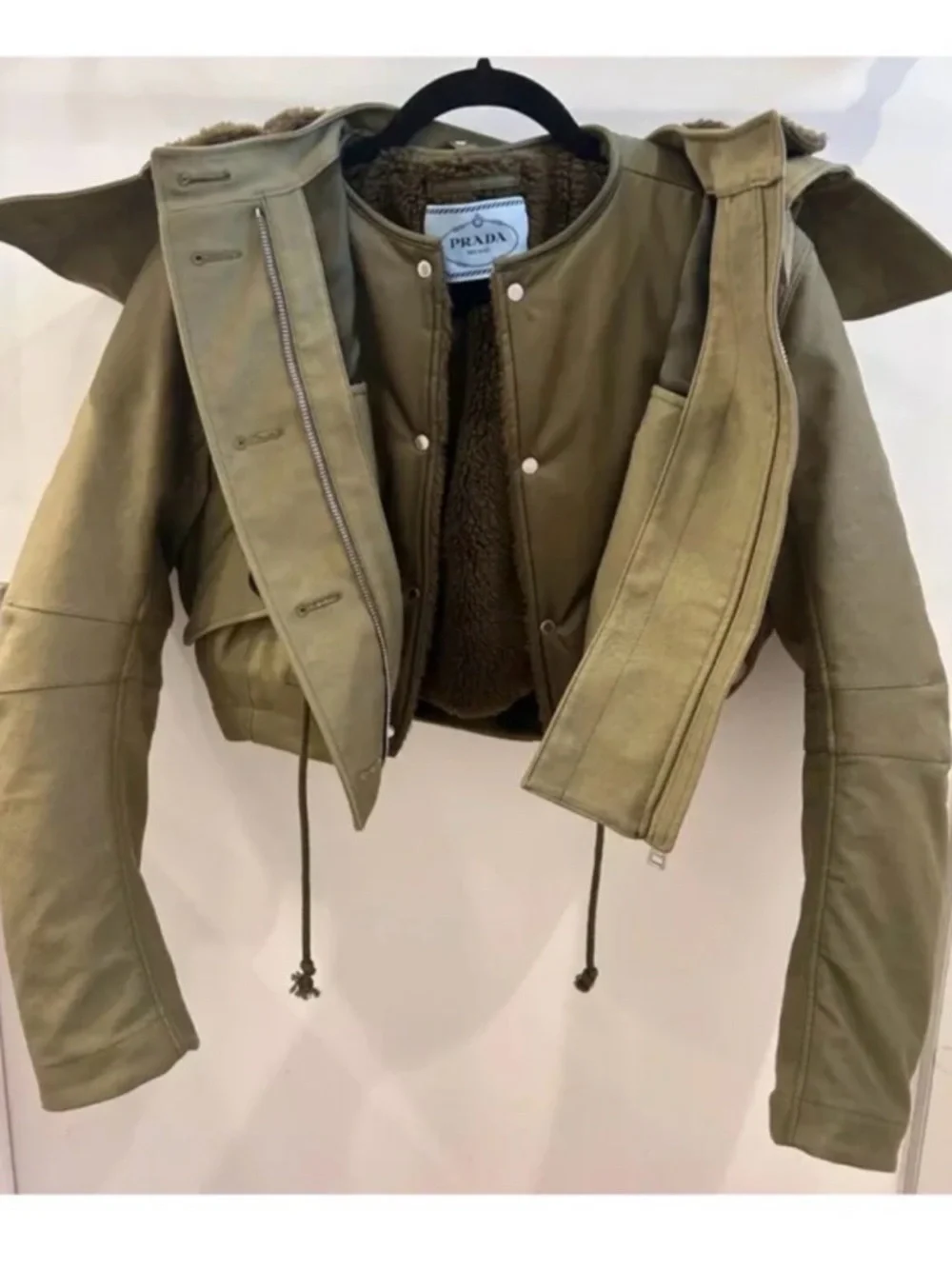 Prada Military Green Fall / Winter 2023
Jacket With Hood by raf Simons for Prada - Picture 5 of 9